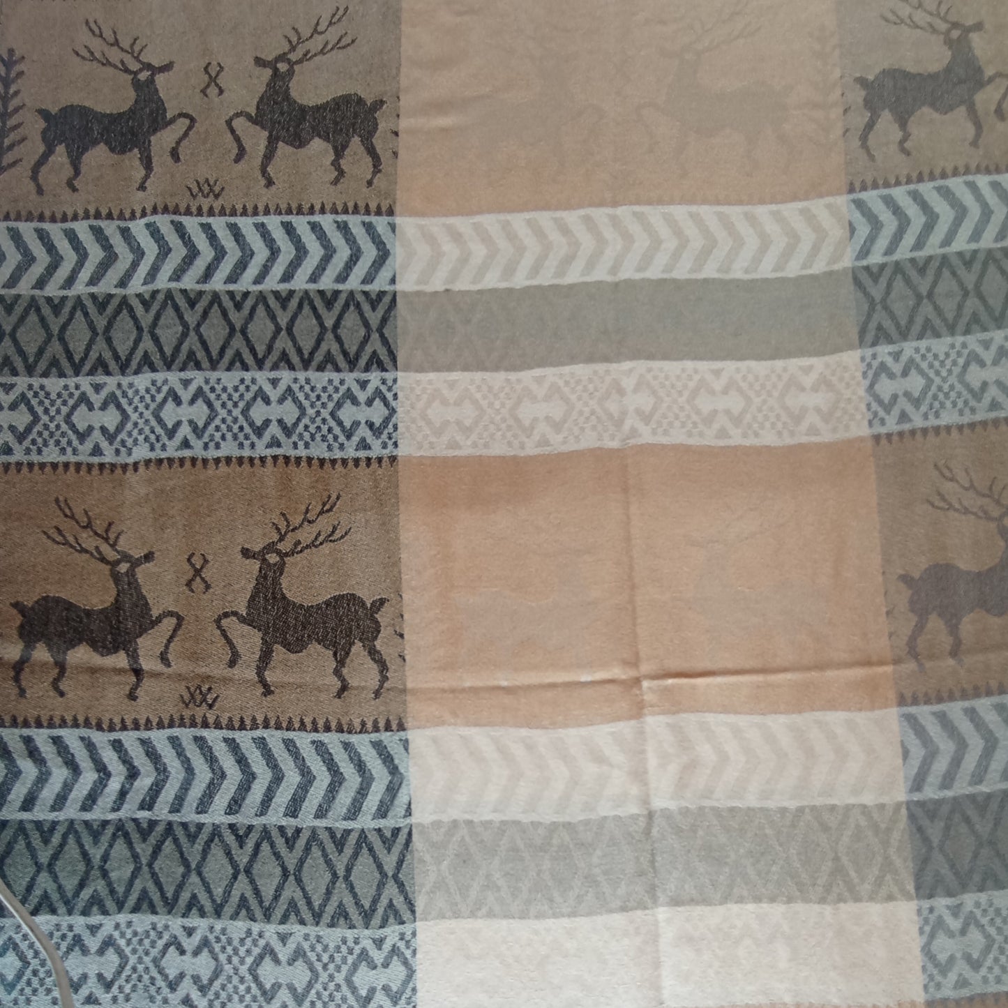 Weihnachtsschal , Pashmina "Rentier" beige, grau und natur
