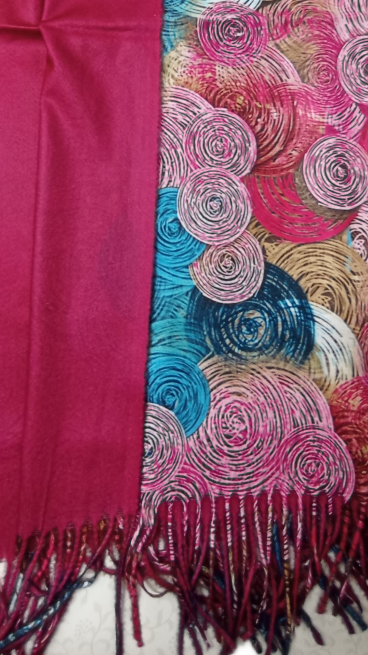 warmer Winterschal "Kringel" in beere, rosa, blau und beige