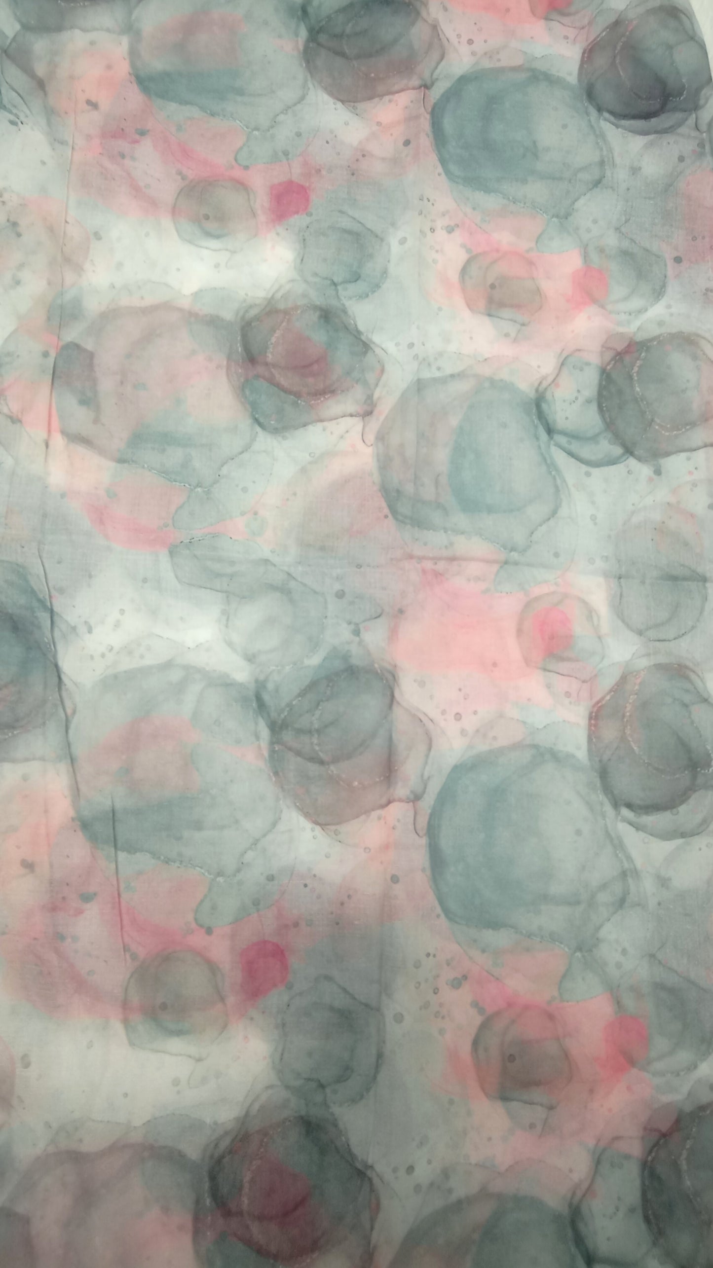 flotter Sommerloop "verwischte Punkte" in rosa und grau
