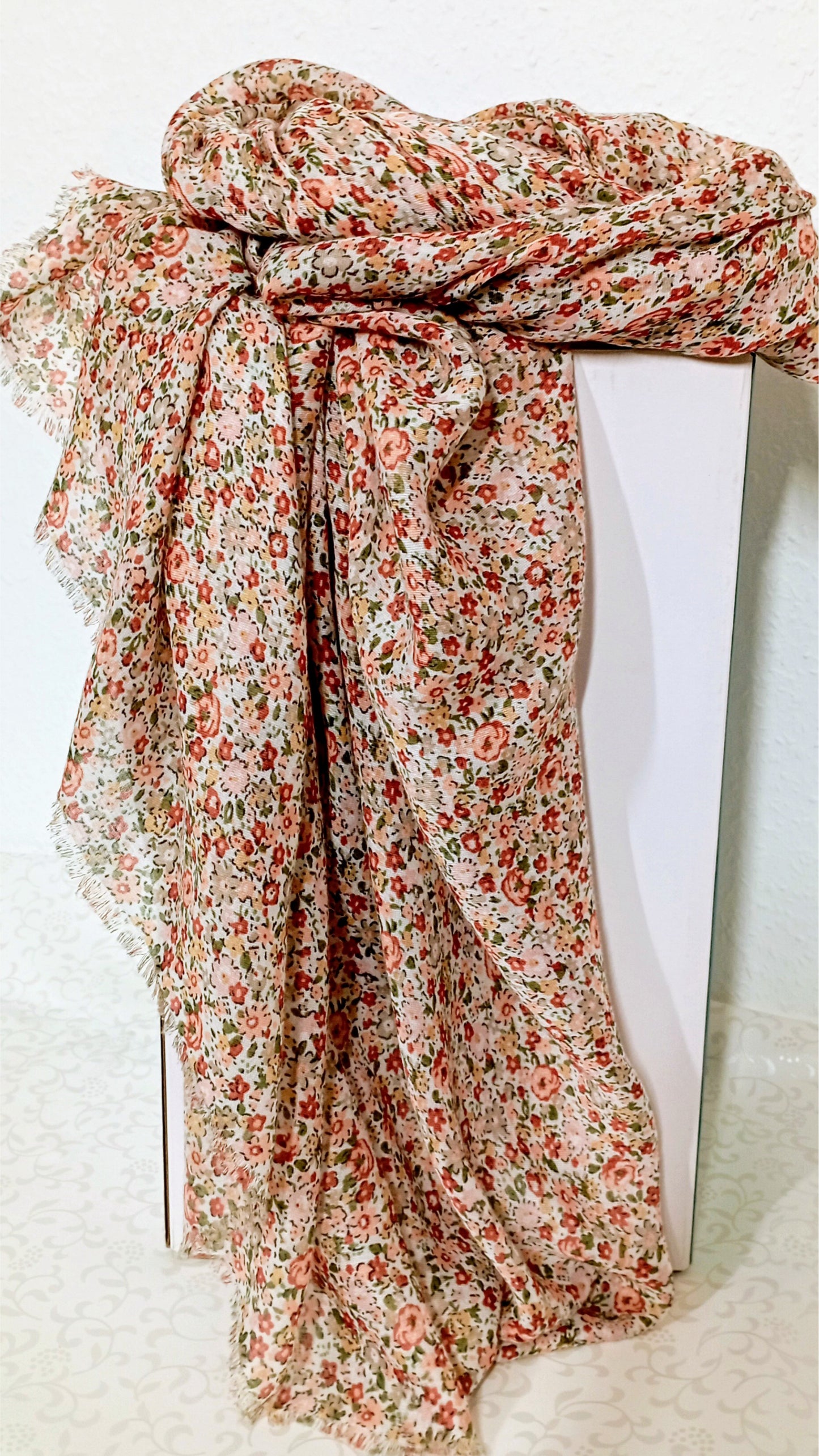 Schal "kleine Blümchen" in orange, braun