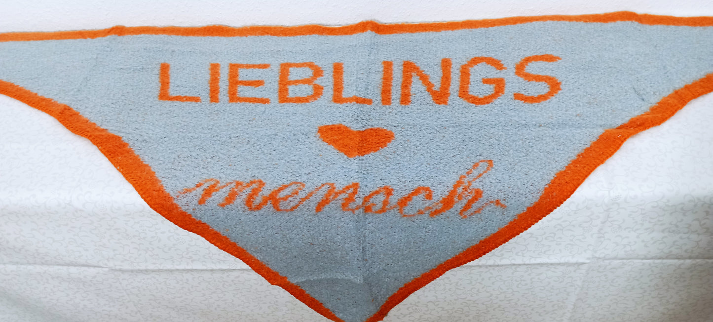 Warmer Dreieck-Schal mit Wolle "Lieblingsmensch" in grau mit orange