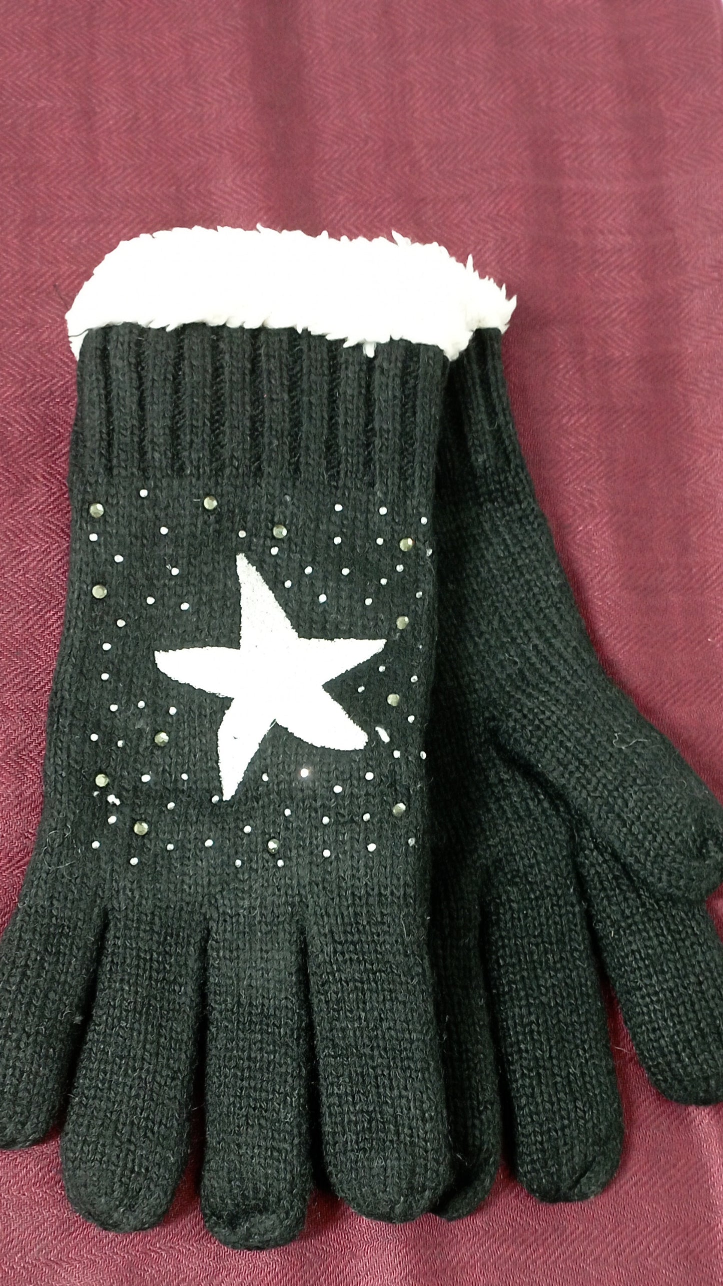 gefütterte Handschuhe mit großem Stern in schwarz