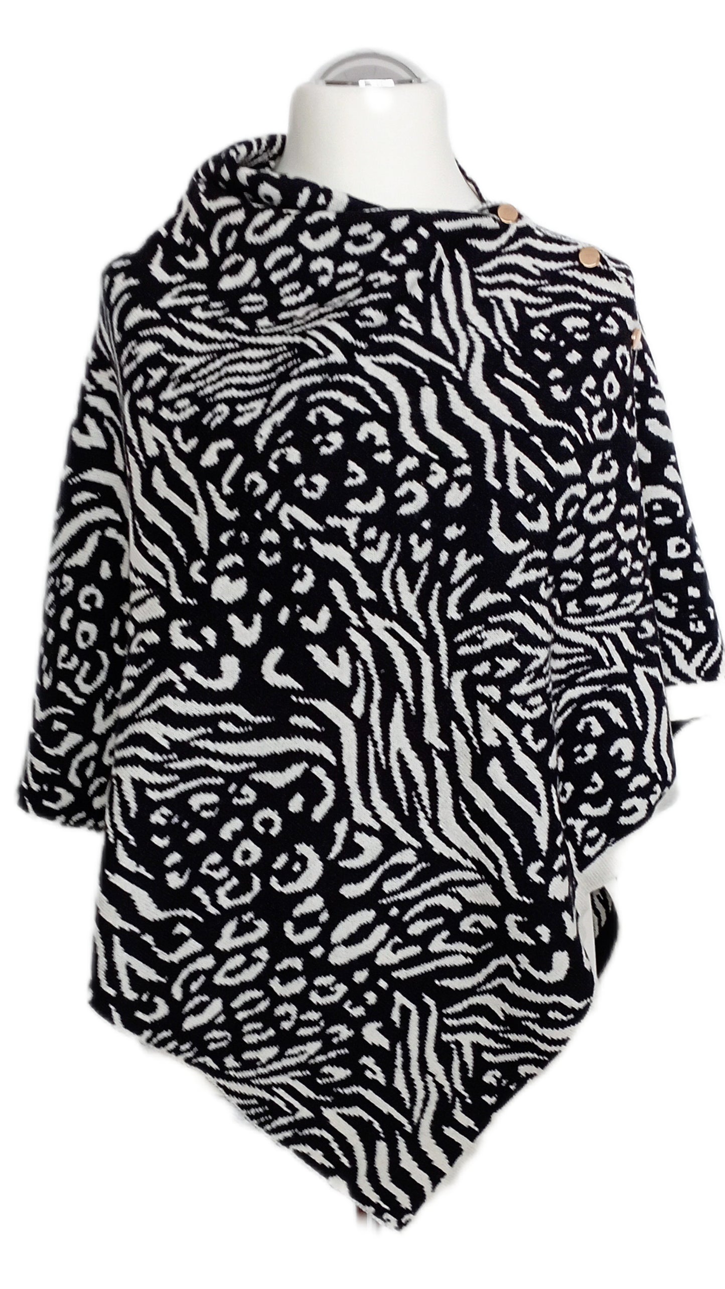 Warmer, weicher Ponchoschal mit Kaschmir "Gemustert" in natur und schwarz, mit 6 goldenen Knöpfen (Designed in Italy)