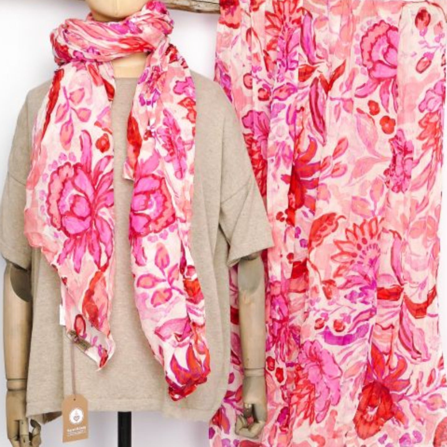 Sarah & Sally  Schal "Blumen" in rosa bis pink