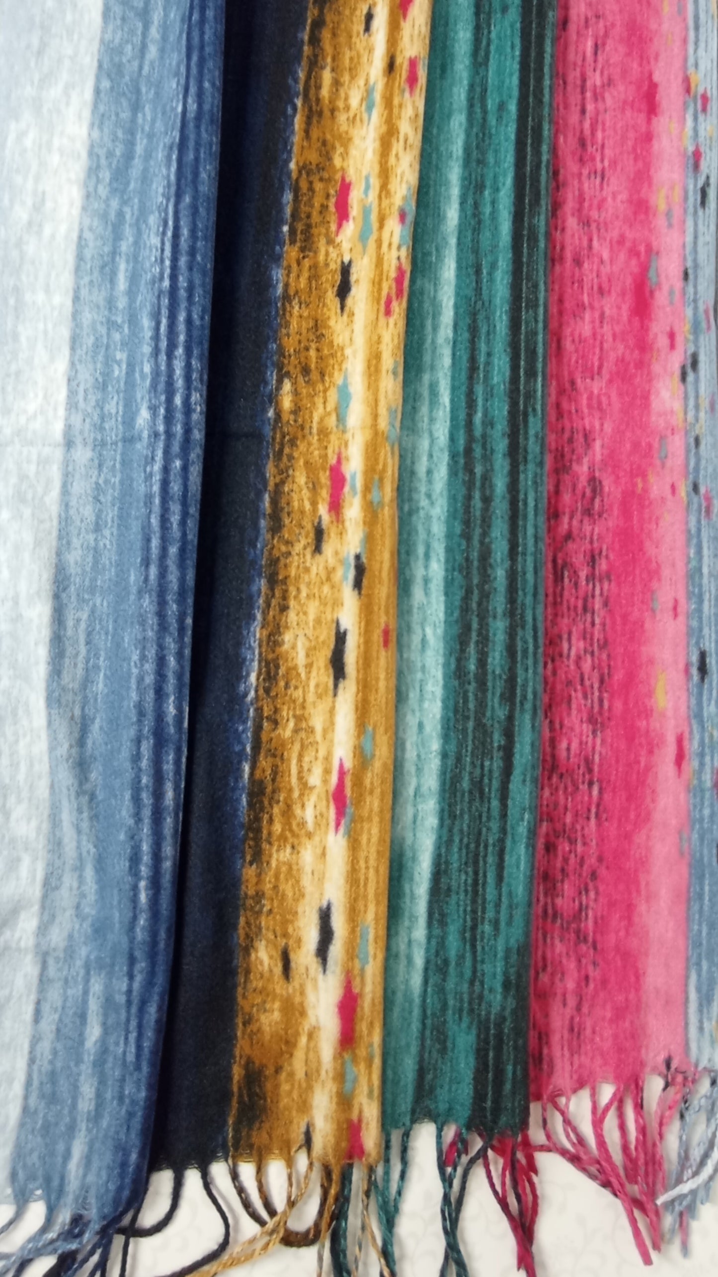 weicher Winterschal in bunt (pink, blau, braun und petrol)