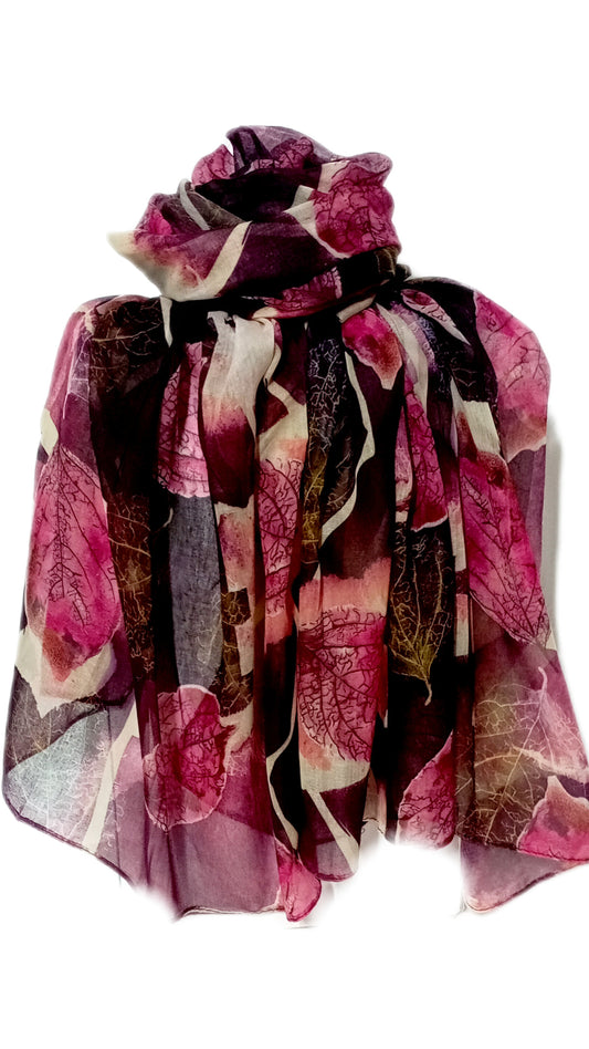 ganz leichter Übergangsschal "Herbstblätter" in beere, pink, rosa und weiß